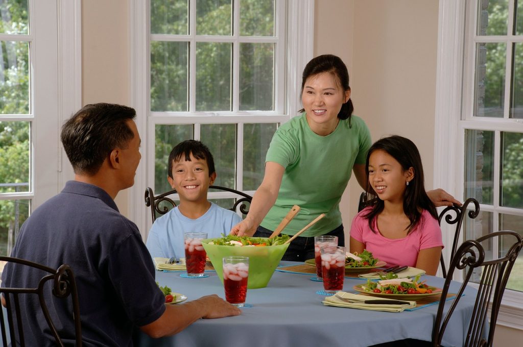 9 razones por las cuales la cena debería ser un momento familiar