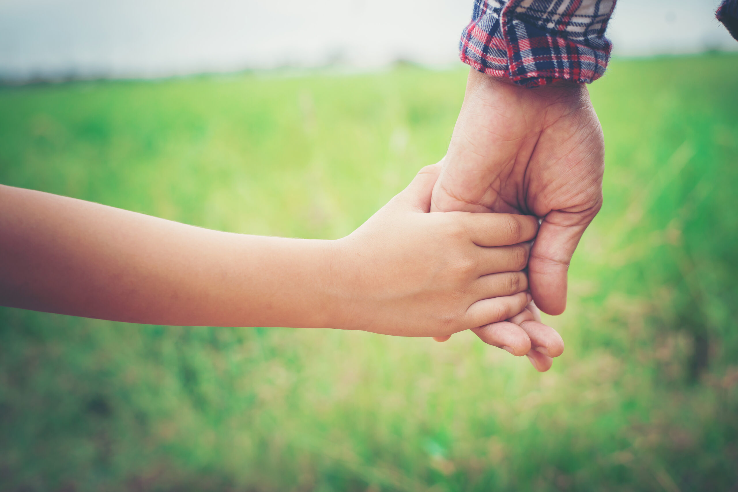¿Cómo ayudar a nuestros hijos a conectar con Dios?